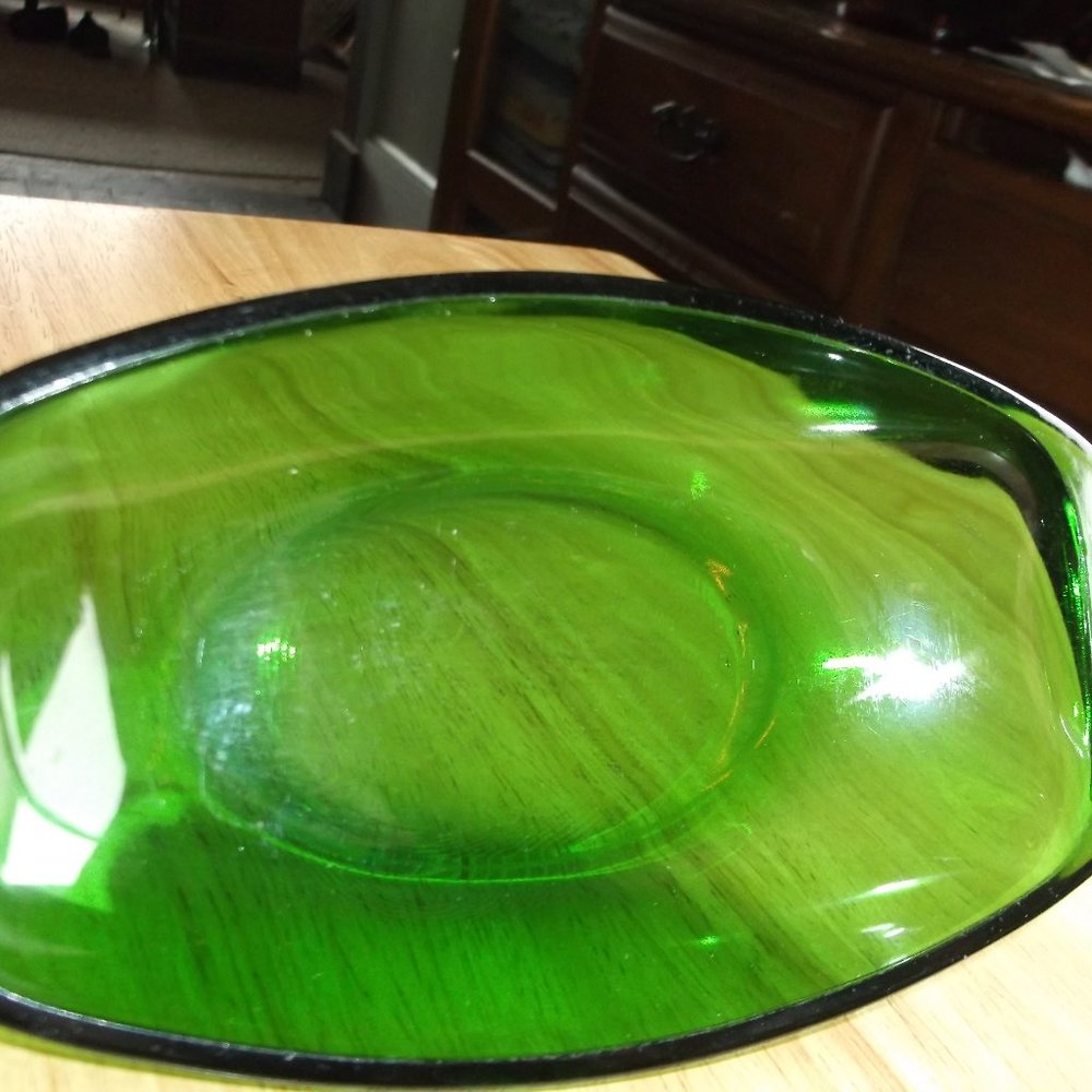 green dish made in france